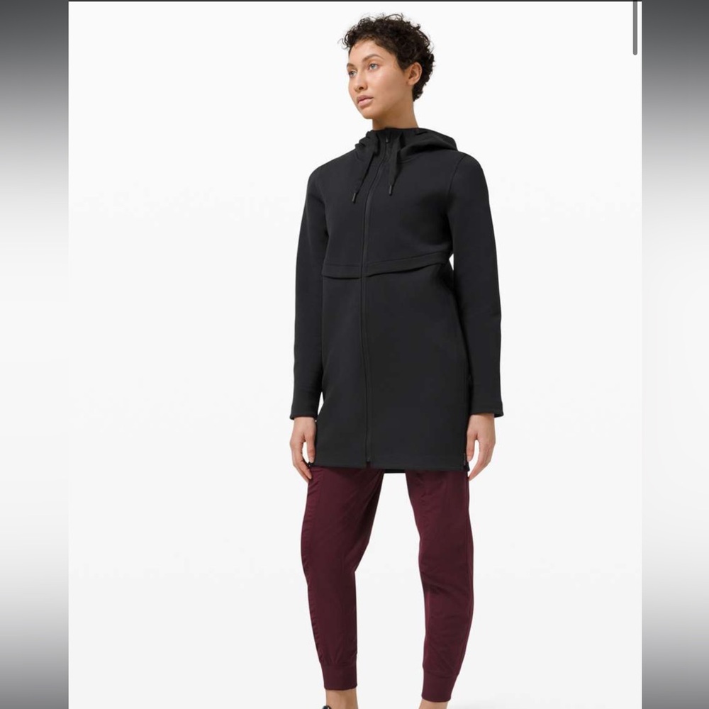 Lululemon jacket size S